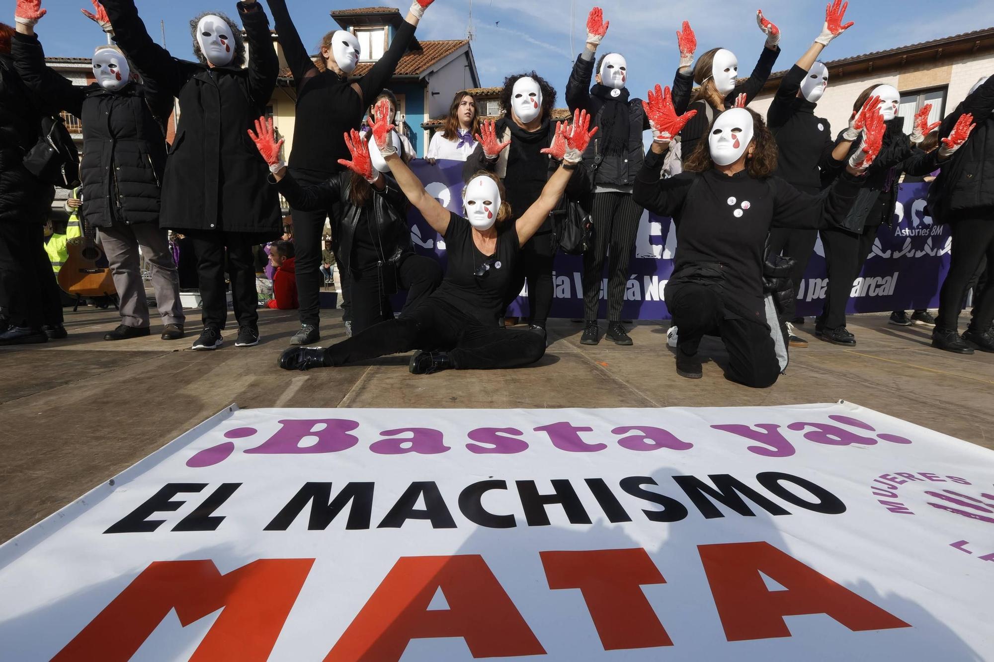 Así fue la manifestación del 25N en Pola de Siero