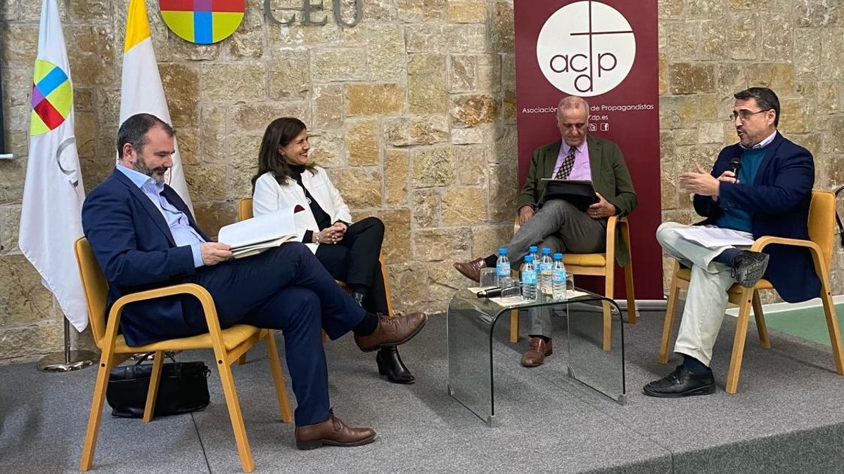Mesa redonda de la Jornada de Católicos y Vida Pública.