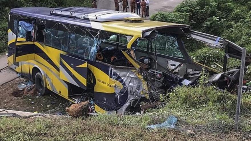 Un accidente de autobus deja 14 muertos en Malasia