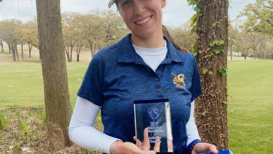 La jugadora de golf  gijonesa María Sierra gana un torneo en Tyler (Texas)