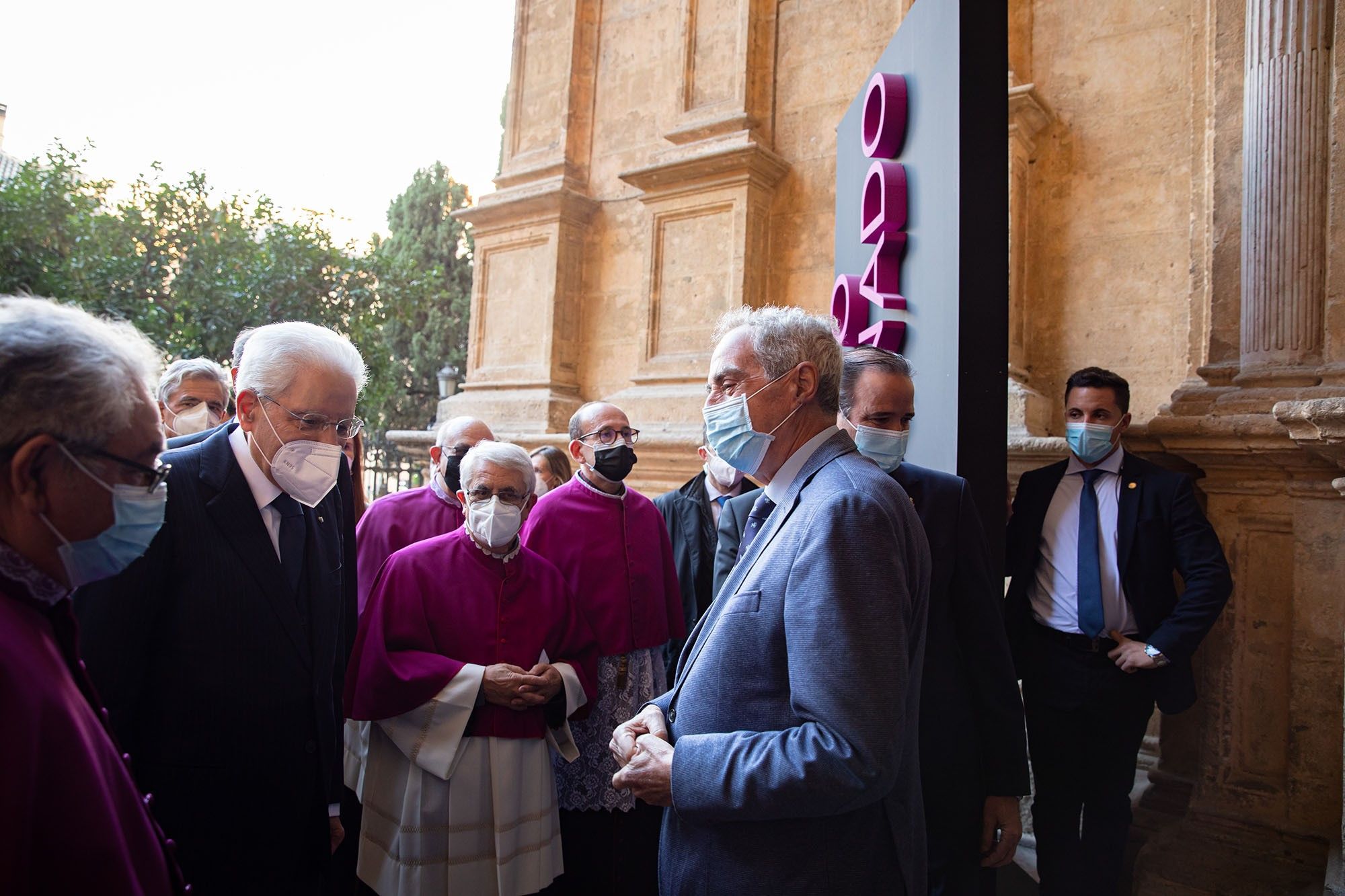 El presidente de Italia, Sergio Mattarella, aprovecha su estancia en Málaga y visita 'El Verbo Encarnado'