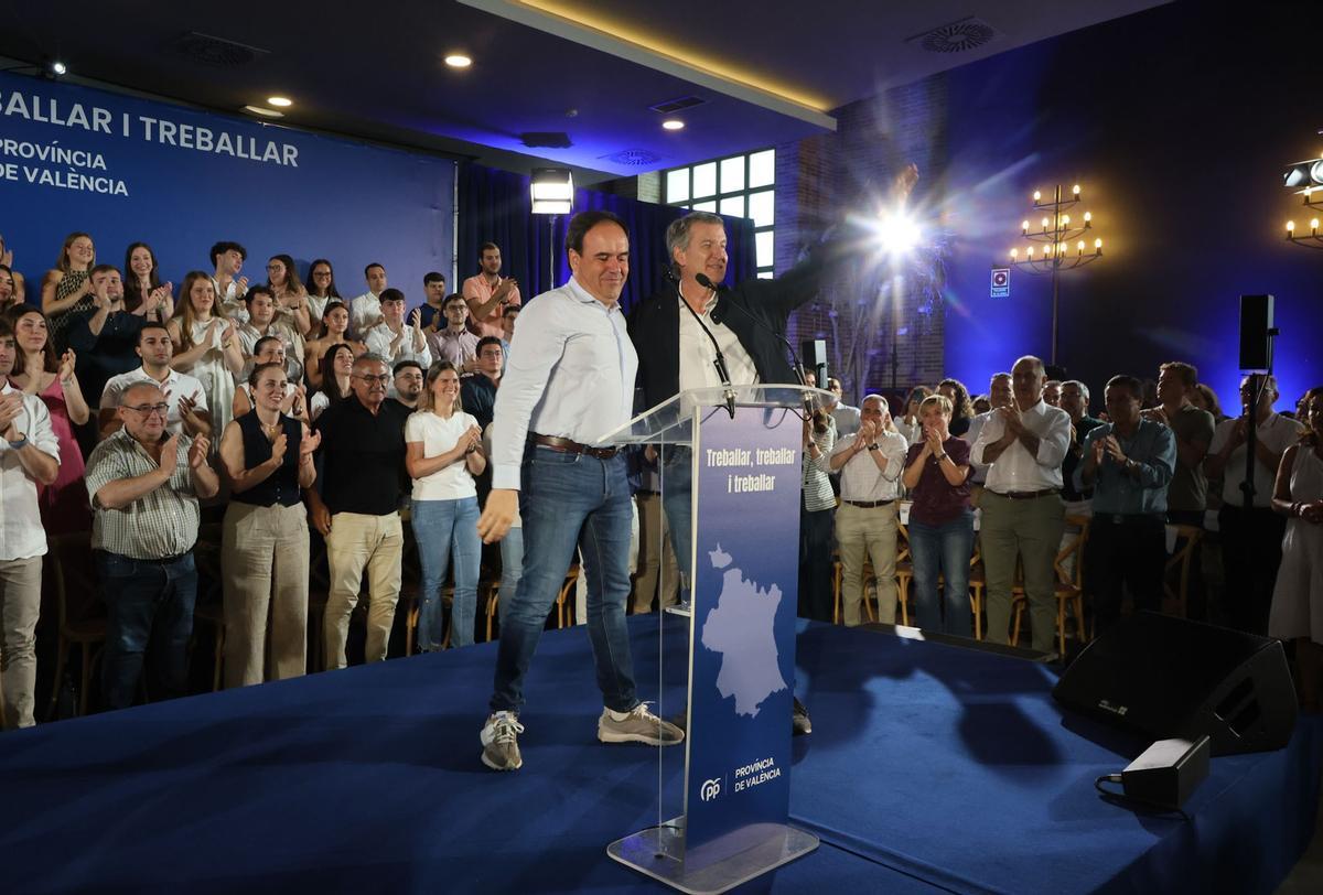 Feijóo, Llorca y Mompó en el almuerzo del PP en Sueca Feijóo, Llorca y Mompó en el almuerzo del PP en Sueca