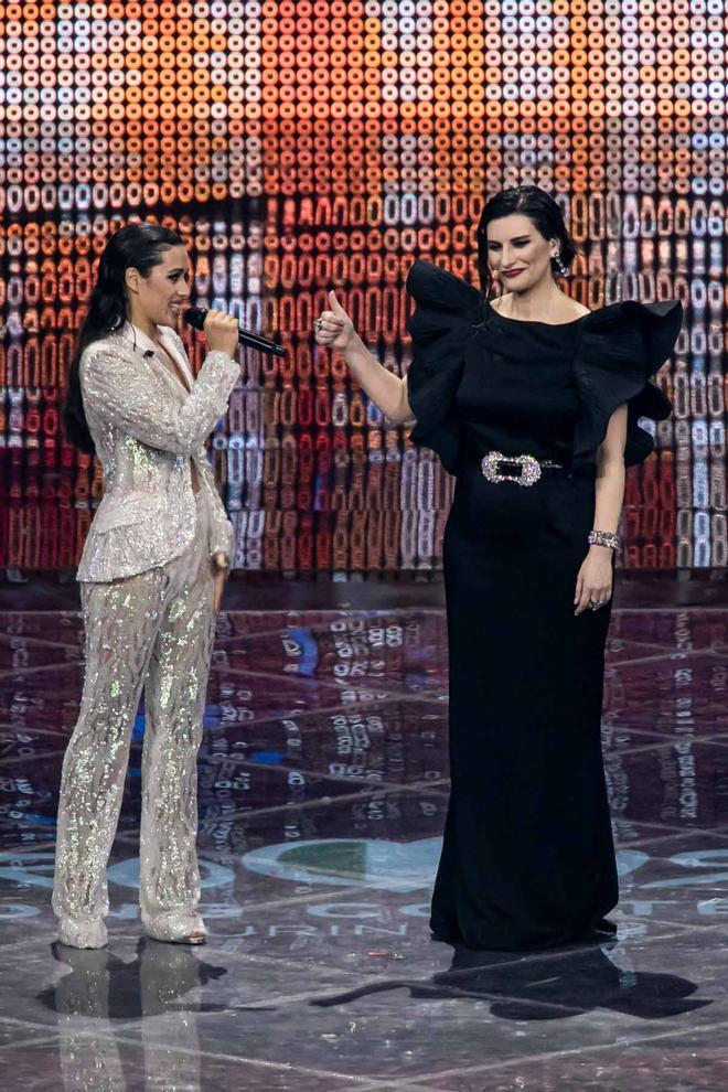 Laura Pausini y Chanel Terrero en la 2 Semifinal de Eurovisión 2022