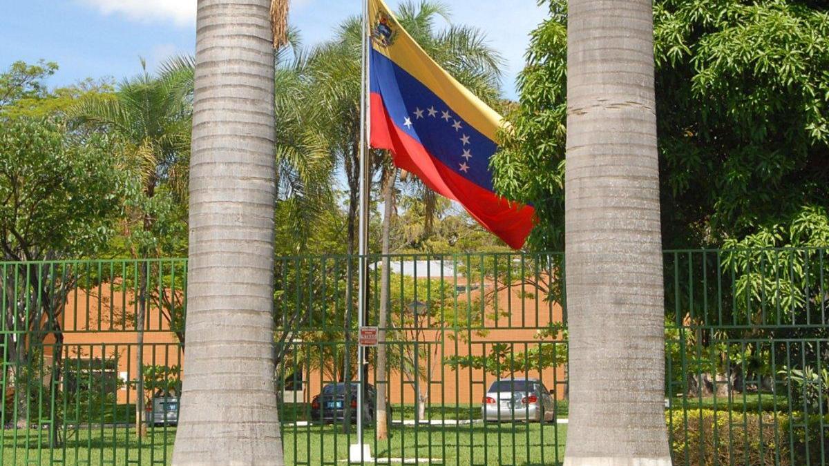 Brasil declara &quot;personas no gratas&quot; a 34 diplomáticos venezolanos en el país