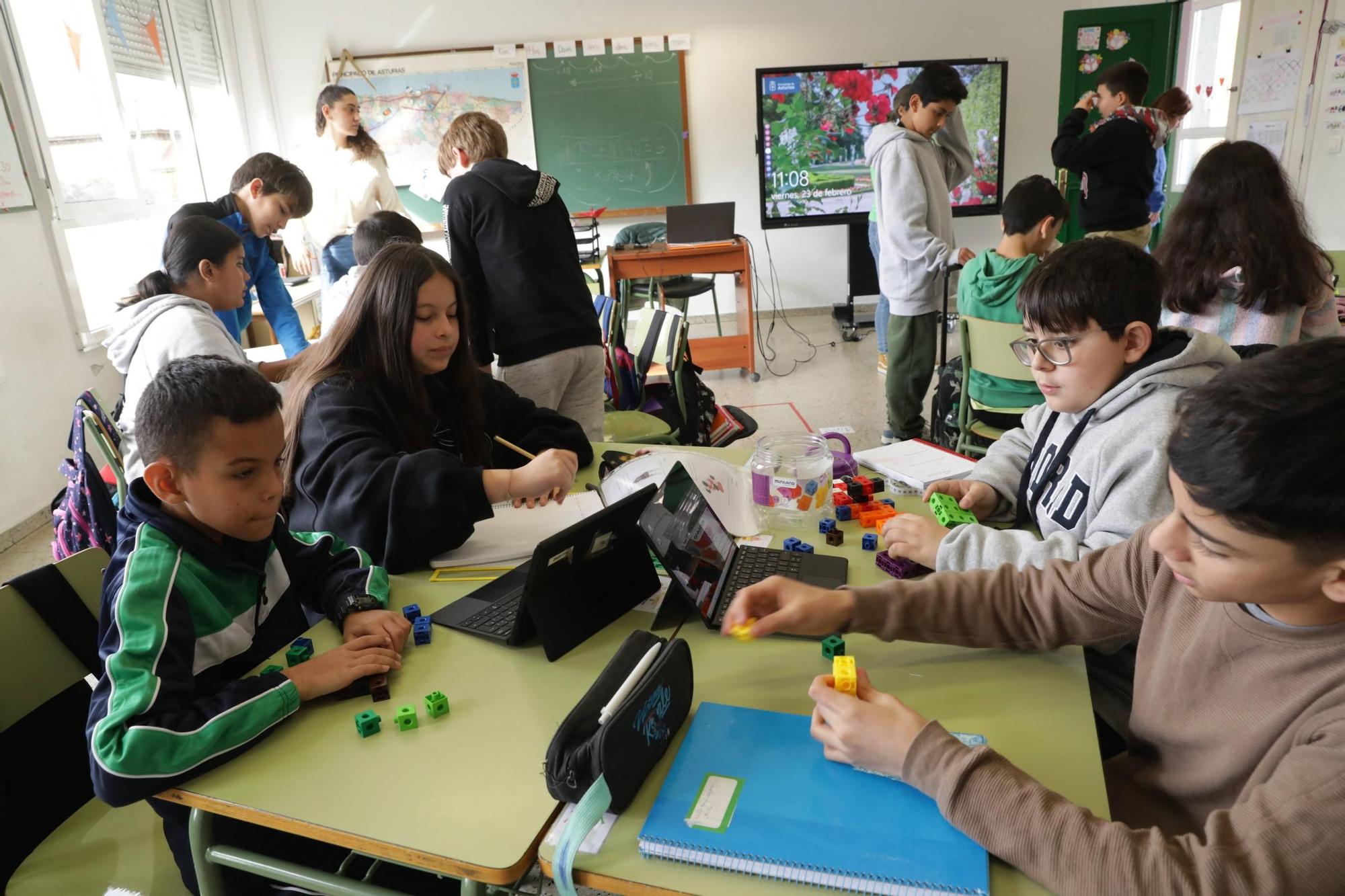 De aula en aula: La Escuelona, con las mates en la mano (en imágenes)