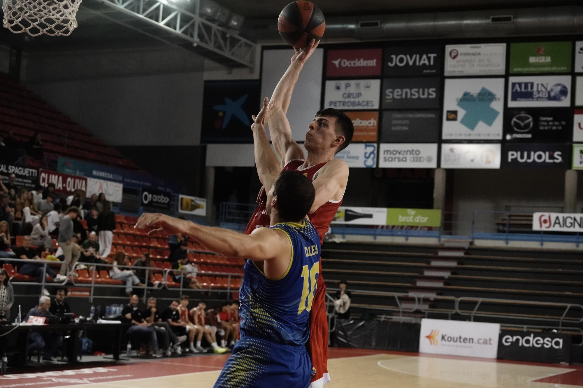Totes les imatges del Bàsquet Manresa B - Cadí