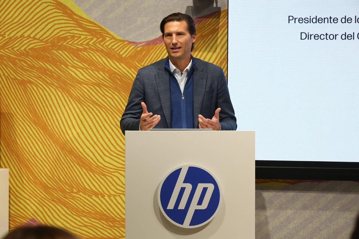 Daniel Martínez, director del centro de HP en Barcelona, en su presentación en la celebración del 40 aniversario del emplazamiento