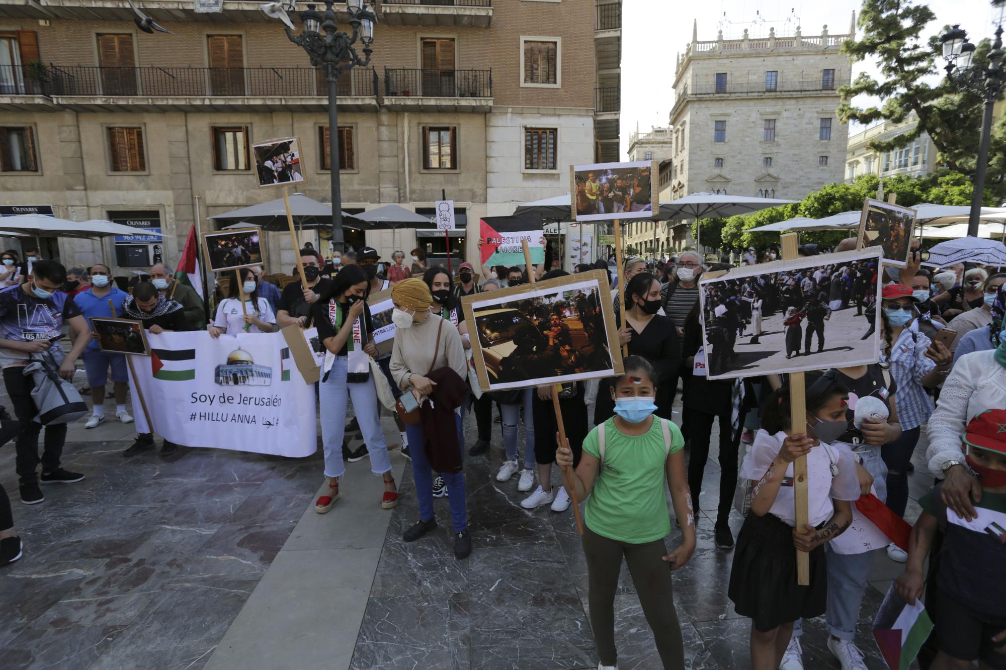 Una concentración en València denuncia la "masacre" en Gaza contra el pueblo palestino