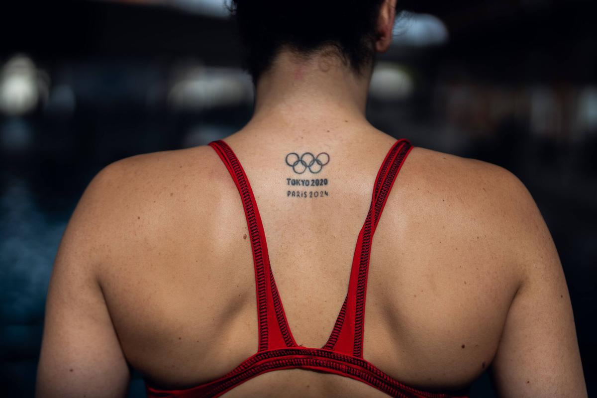 Sabadell. 03/04/2026 Deportes. Retrato a Judith Forca, jugadora de la selección femenina de waterpolo en el CN ​​Sabadell. Foto: Zowy Voeten / El Periódico.
