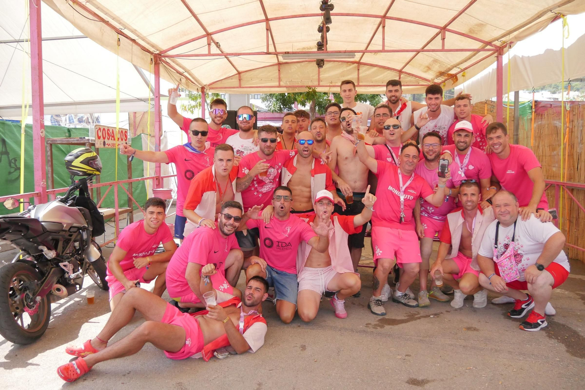 El indispensable concurso de paellas de les Penyes de la Vall, en imágenes