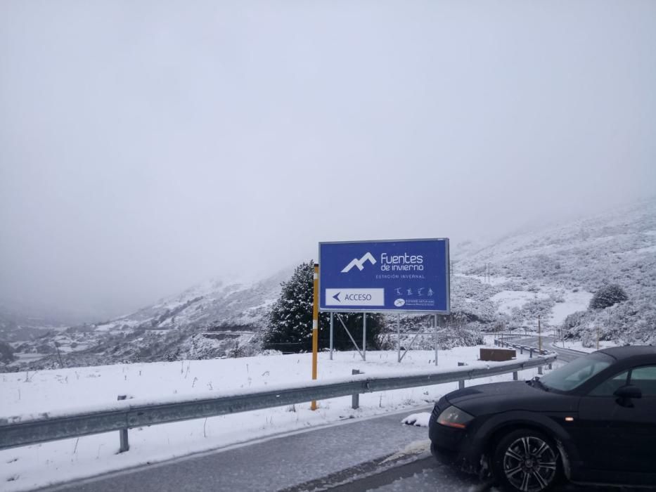 La nieve cubre las cumbres asturianas