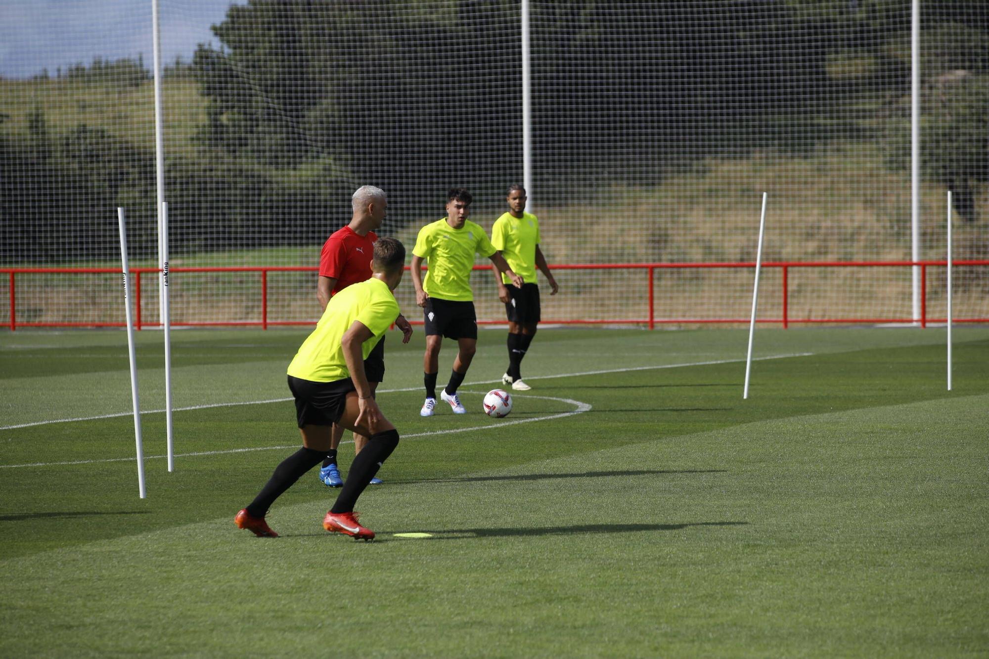 Así fue el primer entrenamiento de la era Albés en el Sporting (en imágenes)