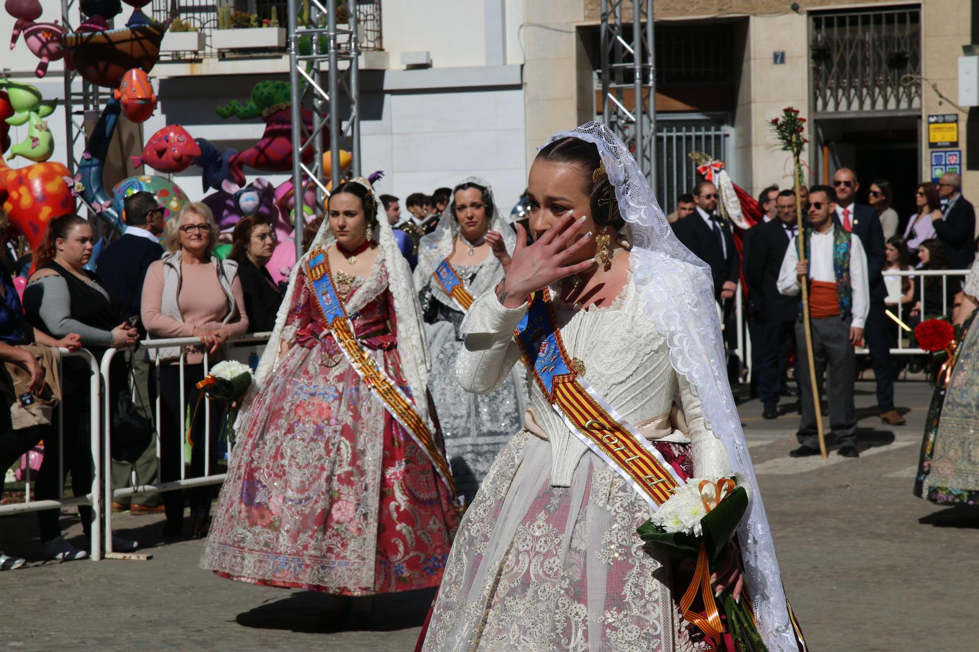 Las mejores imágenes de la 'Ofrena' de las Fallas de Burriana