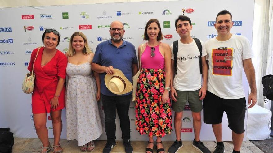 Eva Irles, Marina González, los ediles Felip Sànchez y Esther Díez, Andreu Cañada y Juan Pedro Soriano, todos ellos de Compromís.