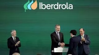 El Rey entrega cerca de 100 Becas 2023-2024 de Iberdrola a jóvenes de todo el mundo