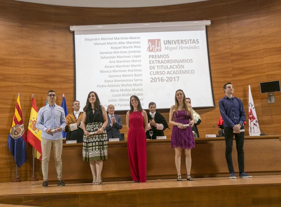 Honoris causa de la UMH a Tino Villanueva