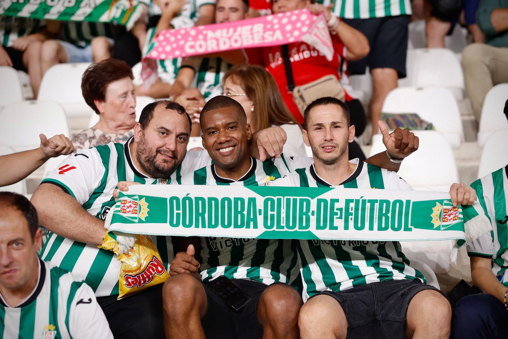 Córdoba CF-Cultural Leonesa | Las imágenes de la afición en El Arcángel