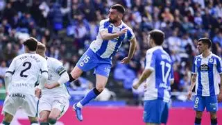 El Deportivo pide una contraprestación para dejar marchar a Pablo Vázquez al Sporting