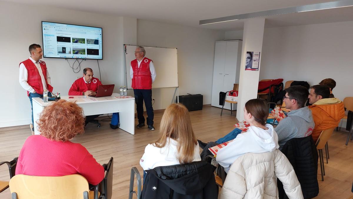Creu Roja té 15 persones en plantilla al Berguedà i compta amb un voluntariat de 267 persones