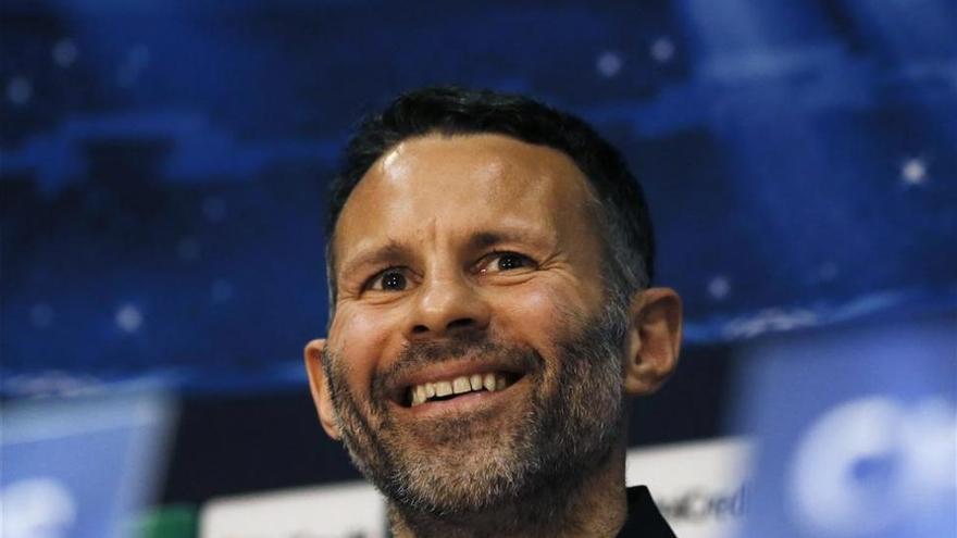 Ryan Giggs gana la Premier de la India