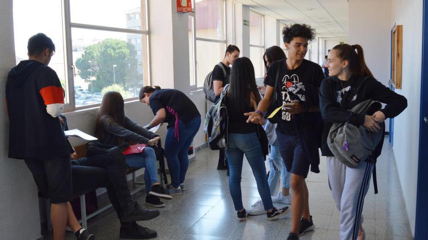 Estudiants que van fer les PAU a Manresa l&#039;any passat