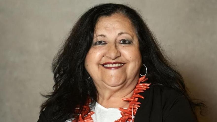 La escritora Inma Chacón presenta su nueva novela.