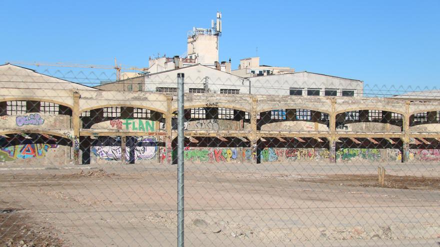 Girona acaba les obres d'urgència per enderrocar les naus de la carretera Barcelona amb risc imminent d'esfondrar-se