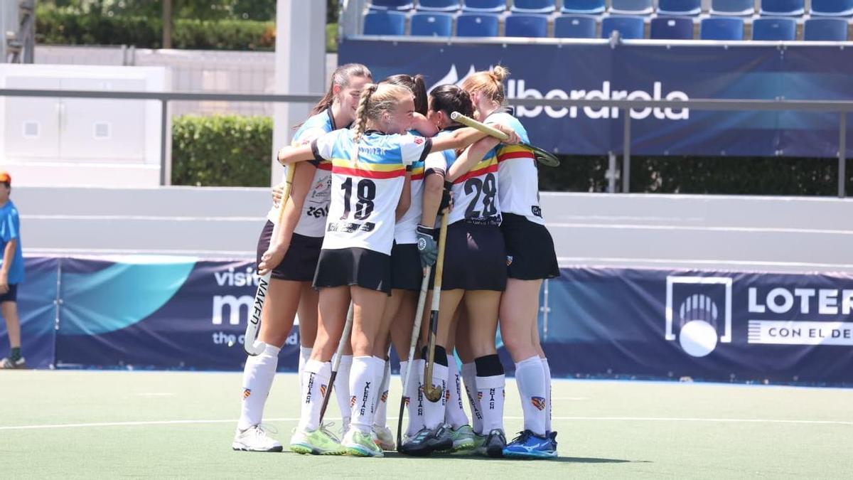 El Valencia CH celebra uno de los goles de la Final Four