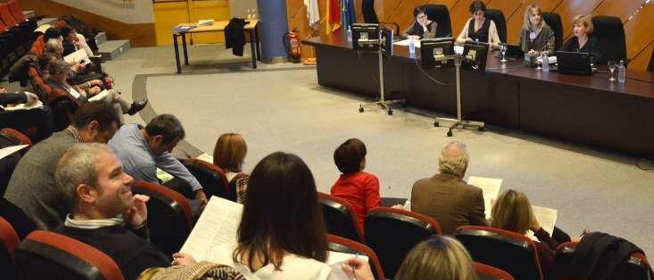 El congreso se celebró en salón Marie Curie. // Duvi