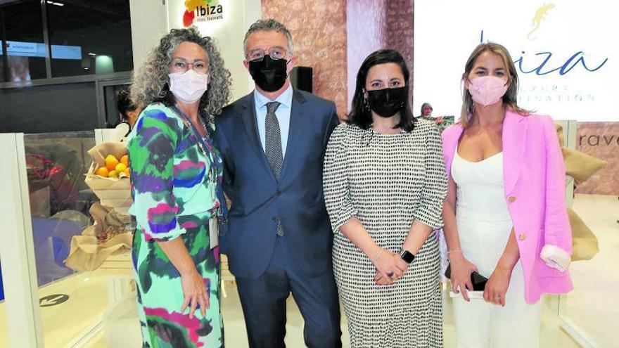 Verónica Juan, Alfonso Rojo, presidente de Pimeef, Maria Àngels Marí y Ana Gordillo. 