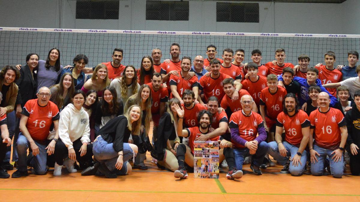 Los dos equipos del Xàtiva Voleibol de la superliga 2 tras la jornada del pasado fin de semana.