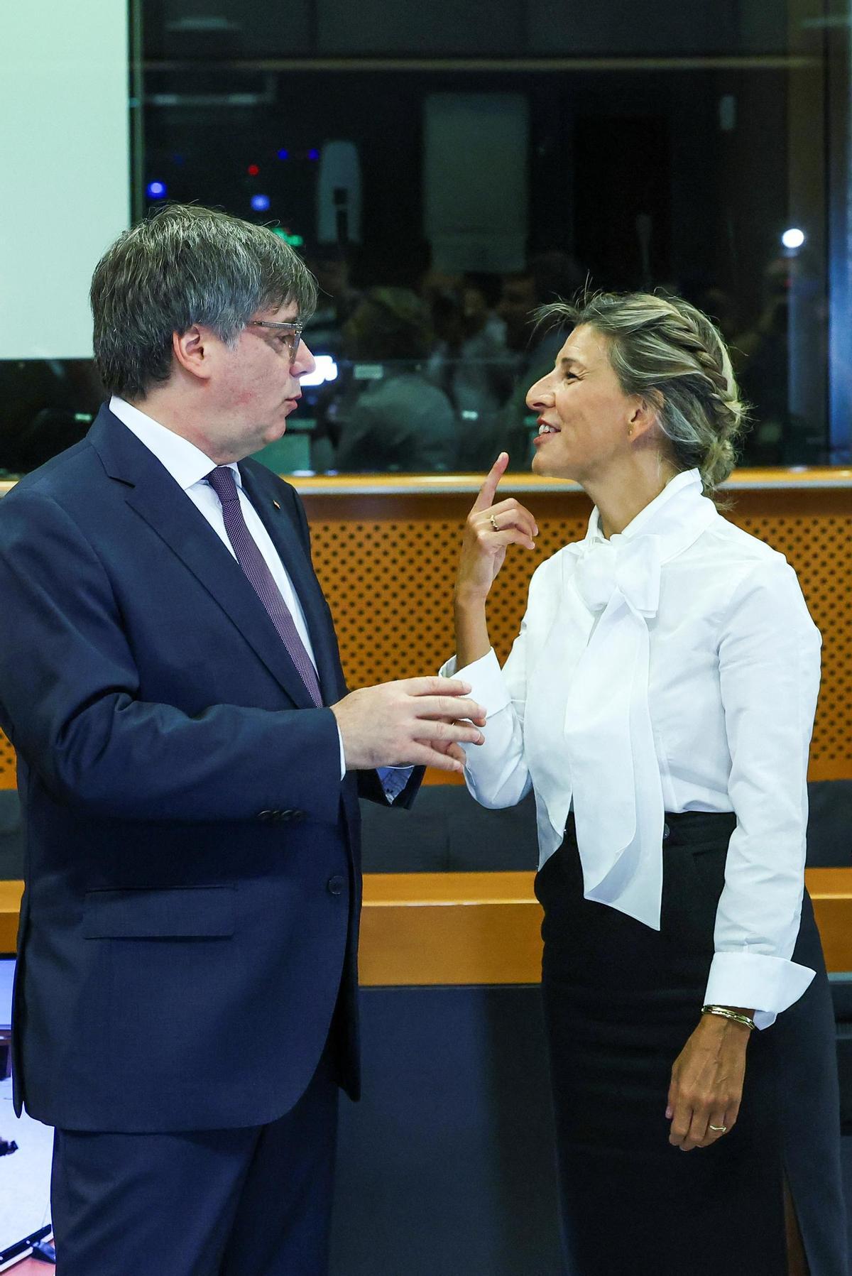 Carles Puigdemont y Yolanda Díaz se reúnen en el Parlamento Europeo