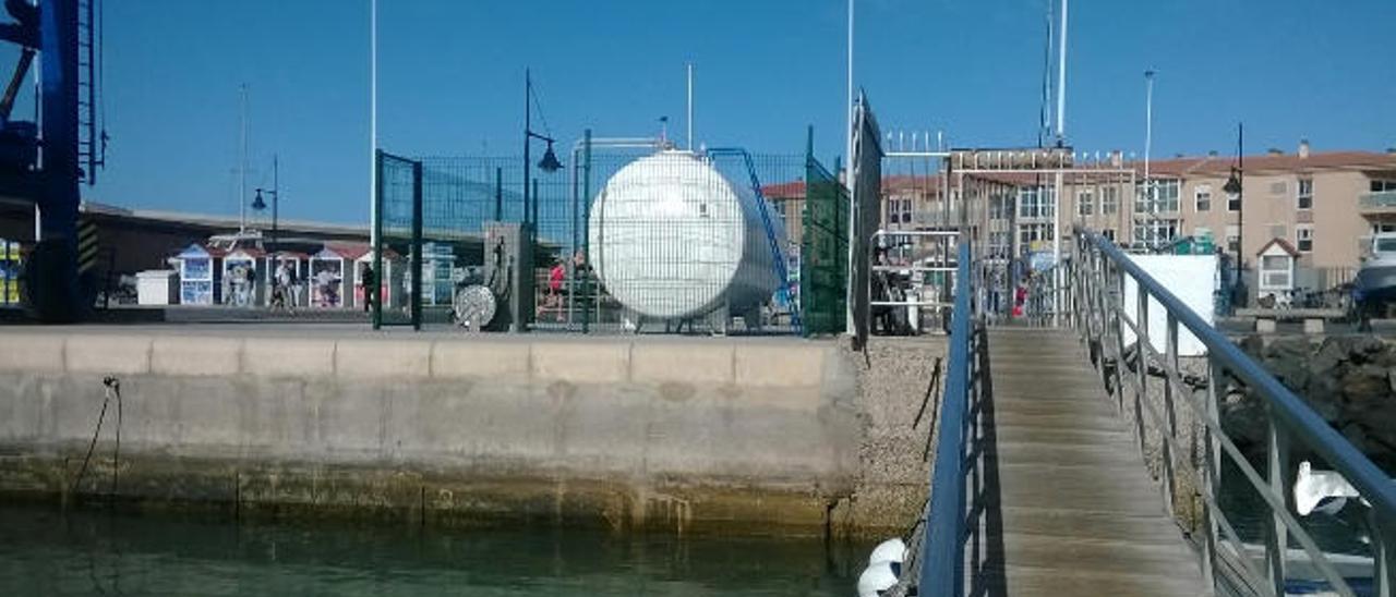 Los dueños de barcos de Corralejo reclaman una gasolinera en el muelle