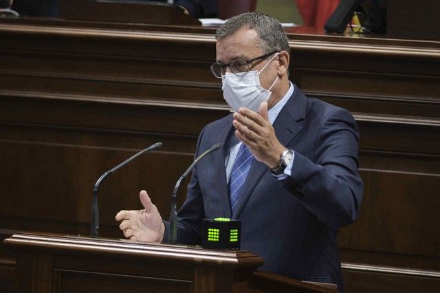 Pleno en el Parlamento de Canarias, 27/10/2021