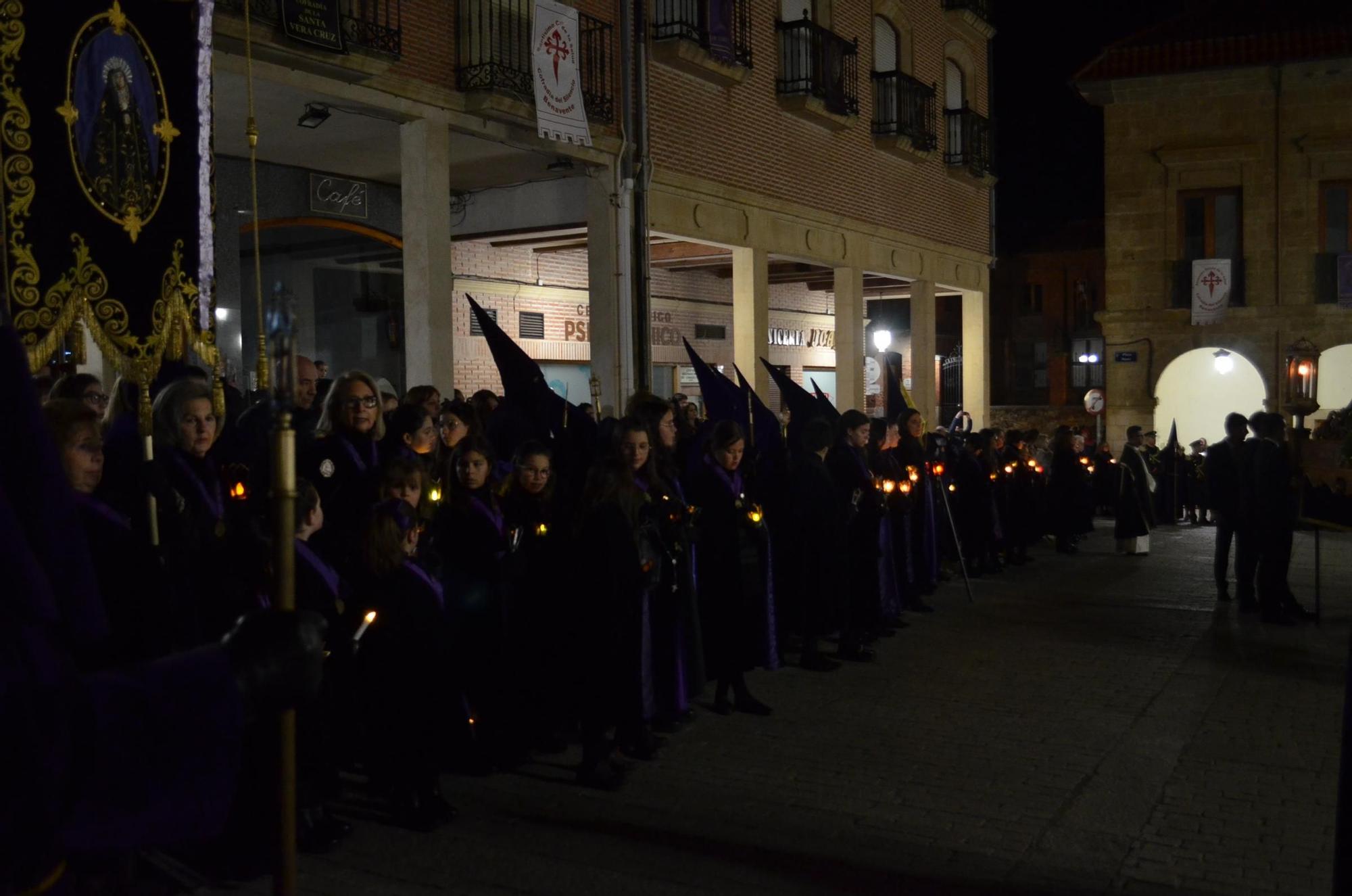 GALERÍA | Solemne Procesión de las Tinieblas, en Benavente