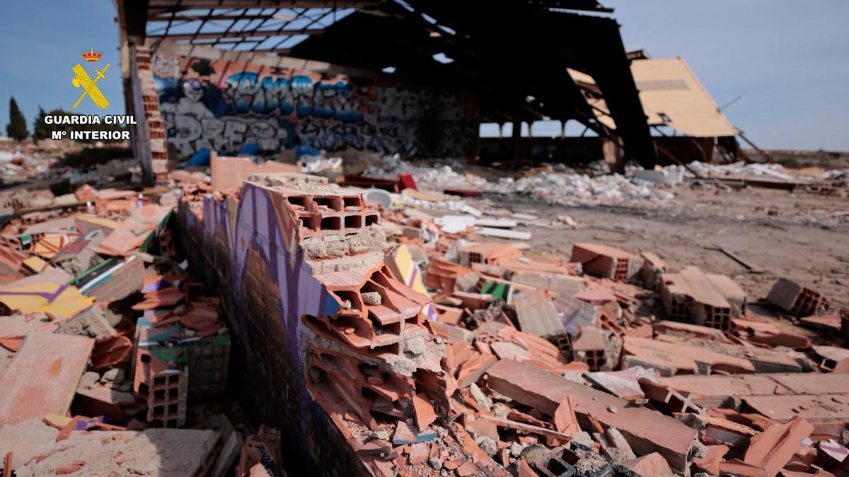 Fábrica de Alicante donde robaron 450 toneladas de hierro.