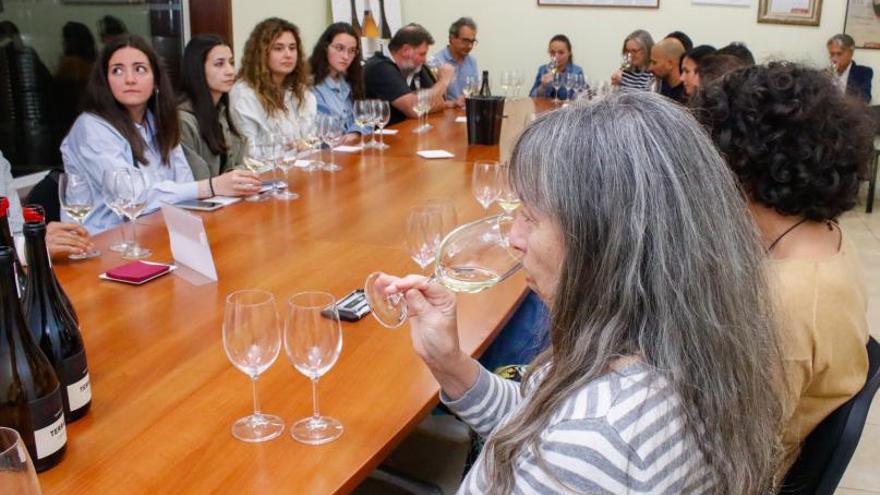 Participantes en la cata del Foro do Albariño.  | // IÑAKI ABELLA