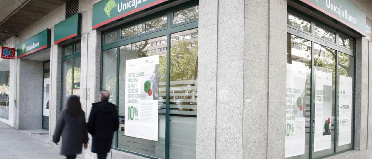 Una oficina de Unicaja Banco.