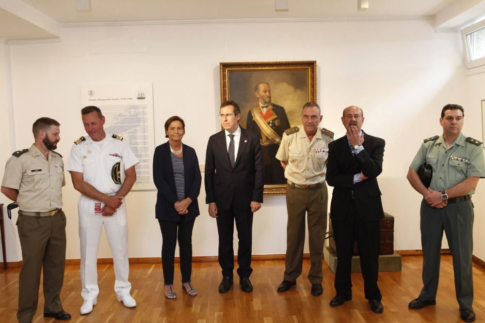 Un encuentro en la costa gijonesas y un homenaje a Alvargonzález