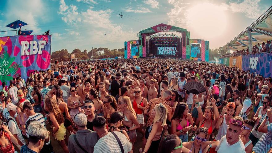 Reggaeton Beach Festival: Más y mejores experiencias para cerca de 20.000 asistentes diarios