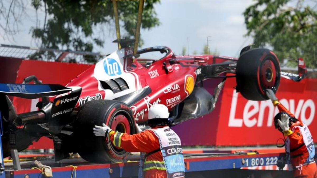Los comisarios retiran el Ferrari de Leclerc
