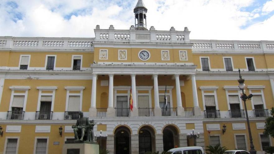 El Ayuntamiento de Badajoz espera recaudar 7 millones del impuesto sobre vehículos