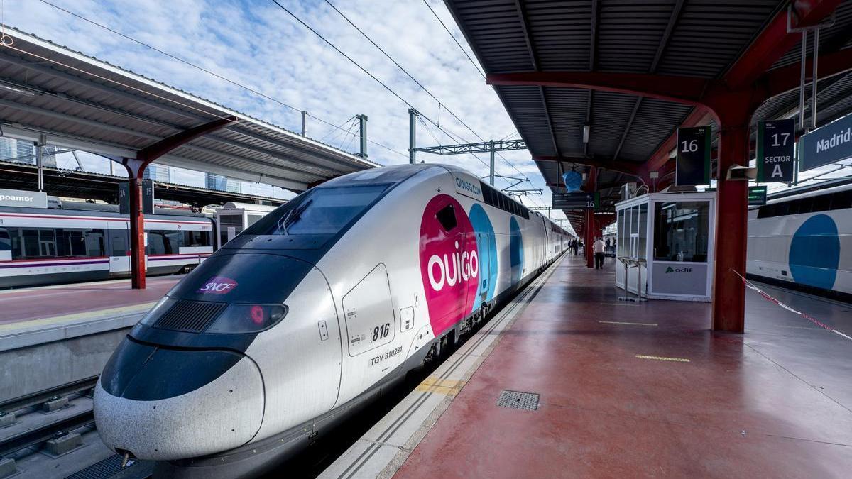 Más de 450 viajeros de un tren quedan 4 horas atrapados en un túnel de Tarragonas