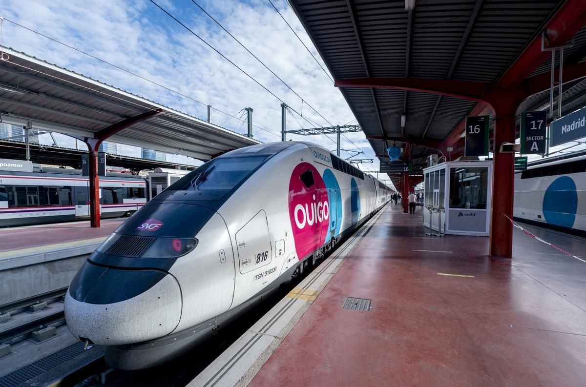 Más de 450 viajeros de un tren Ouigo quedan 4 horas atrapados en un túnel de Tarragona