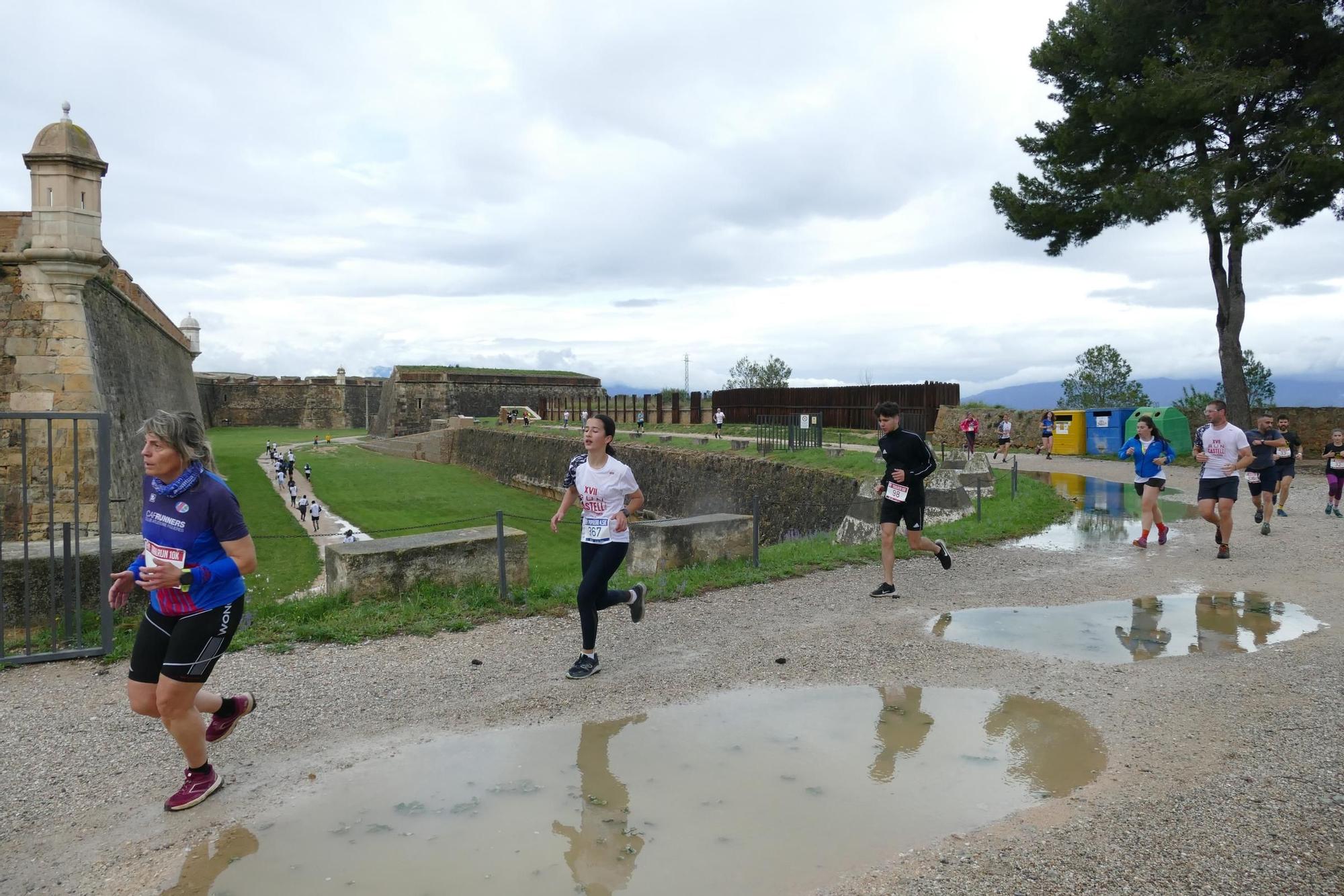 Unes 400 persones participen a la XVII Run Castell de Figueres