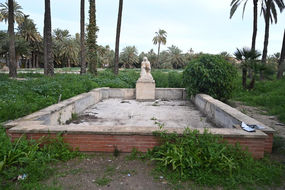 Los jardines del Hort del Gat, donde al menos se ha retirado ya la basura.