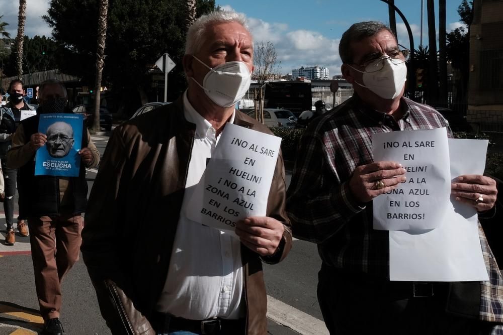 Vecinos de Huelin se manifiestan en contra del SARE