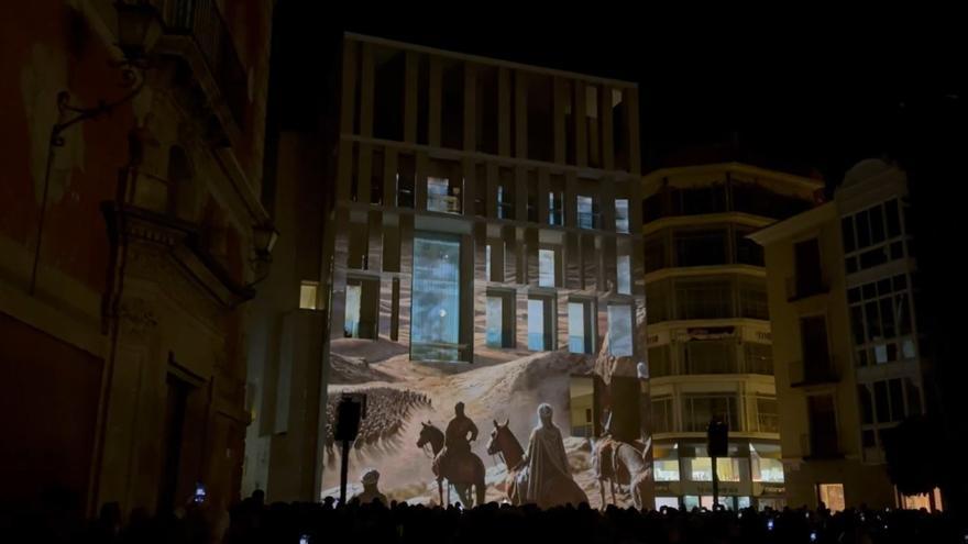 Así se ve el &#039;video mapping&#039; sobre el origen de Murcia proyectado en la fachada del Edificio Moneo