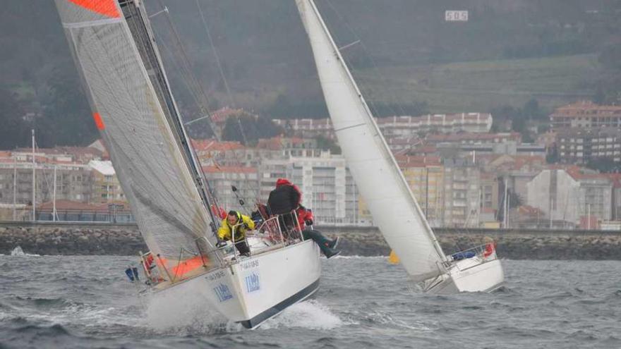 Un momento de la regata organizada por el Real Club Náutico Sanxenxo.