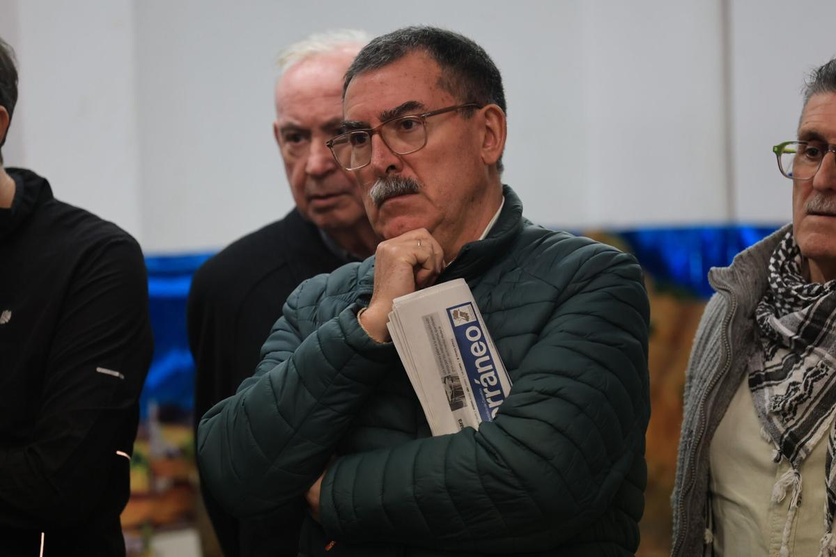 Reunión en la sede de la asociación de vecinos El Roser de Vila-real